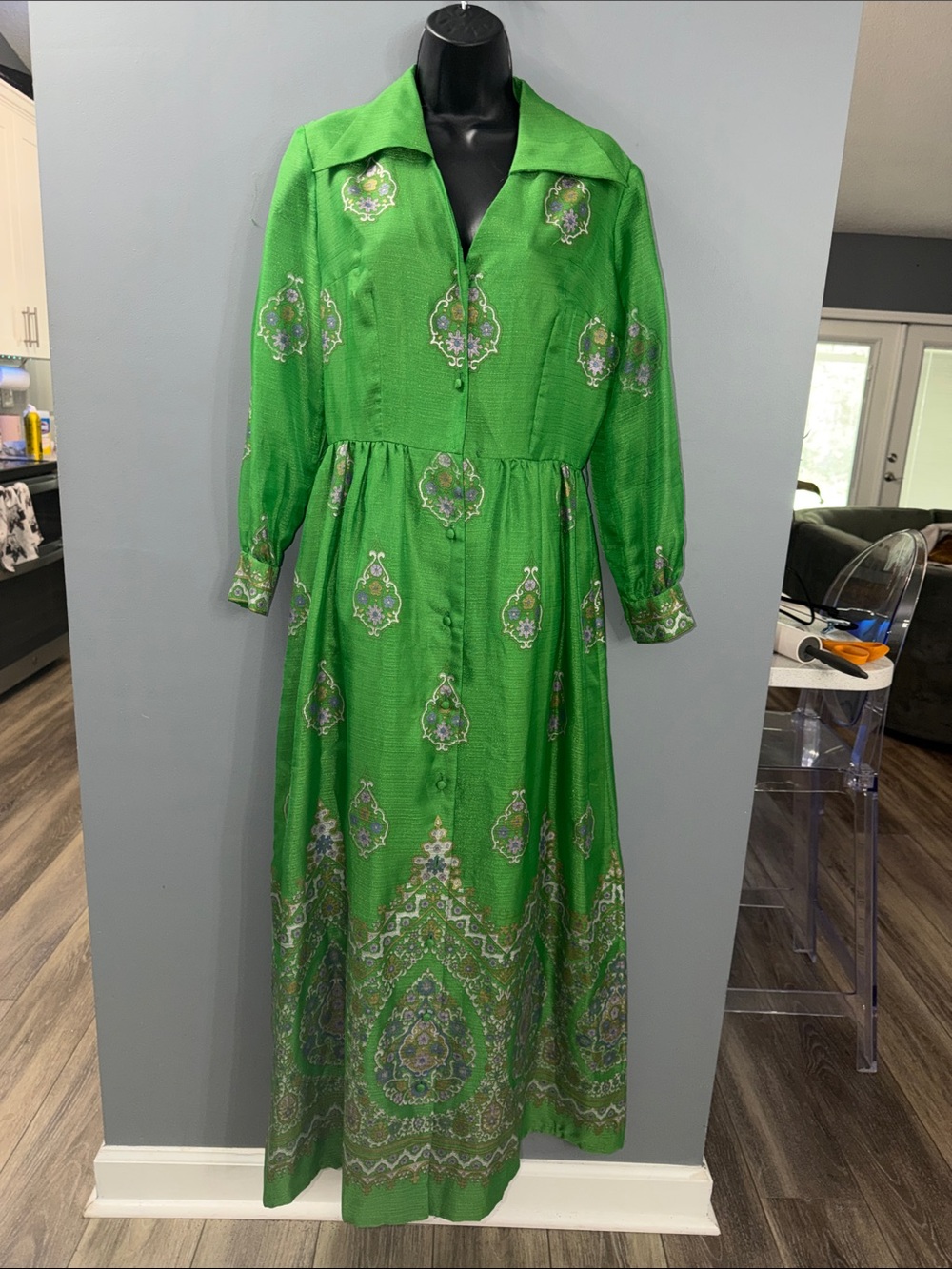 Vintage Alfred Shaheen green ethnic print Maxi Dress. Sz 10. Agnes Moorhead vibe